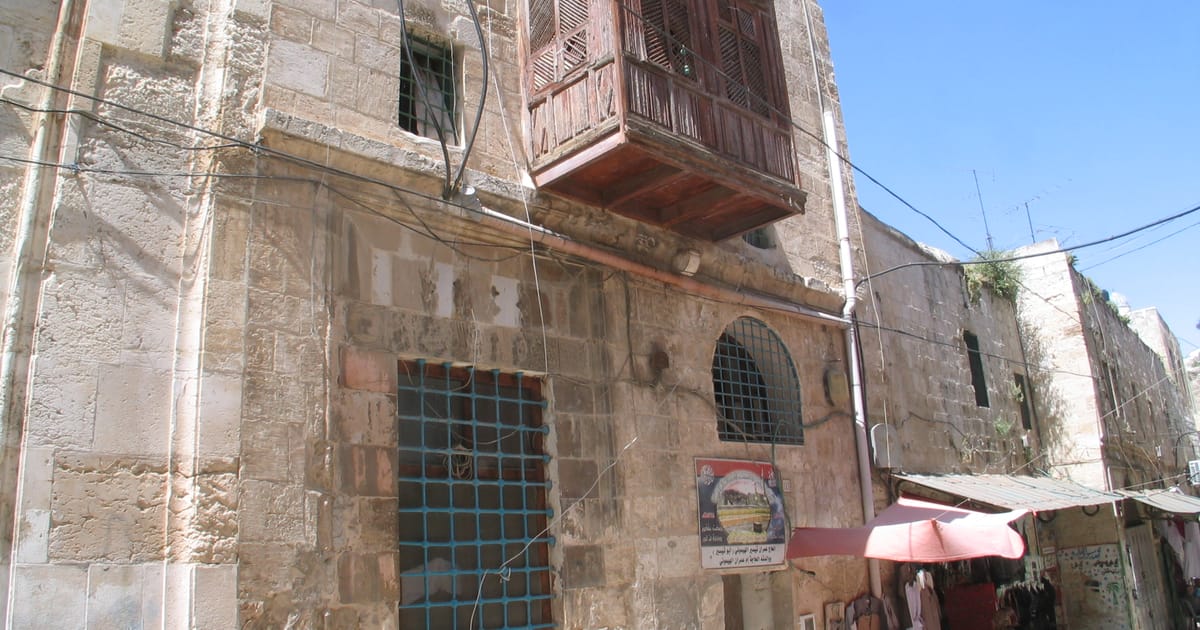 المدرسة الطازية وقبر الأمير طاز