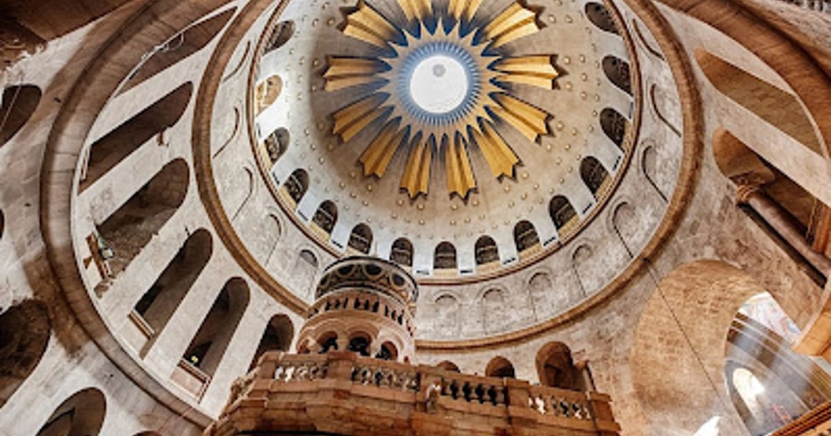 حملة مفاتيح أقدس كنيسة في المسيحية من المسلمين